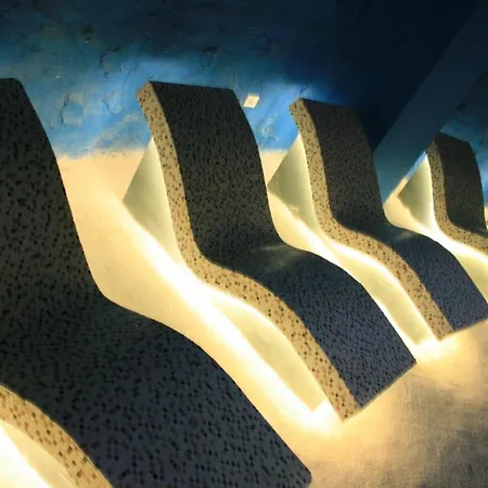 Bougainvill Sunset Willa *