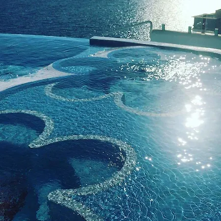 Bougainvill Sunset Villa Saranda